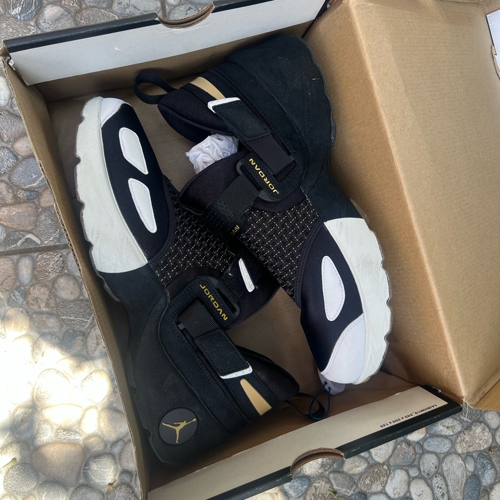 Jordan T-Runner LX BHM